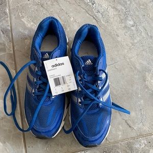 Kids size 6.5 adidas running shoes, new with tags but no insoles.